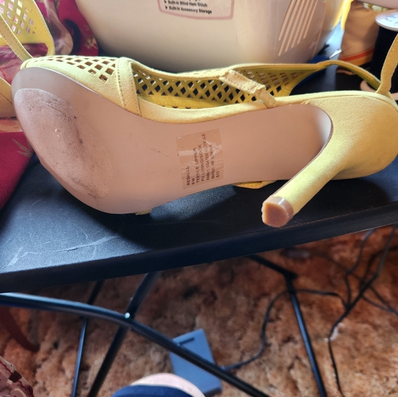 Madden Girl 4" heels - Picture 3 of 3